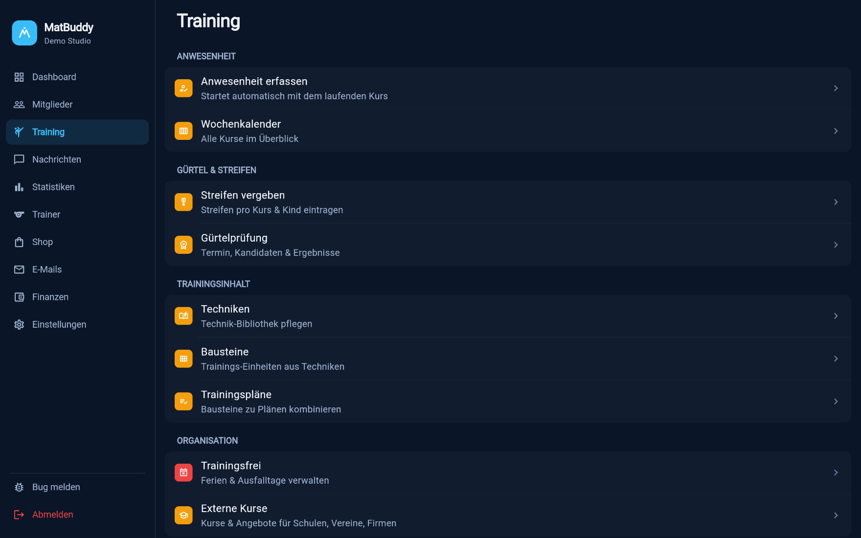 MatBuddy Trainings-Bereich: Anwesenheit, Wochenkalender, Streifen vergeben, Gürtelprüfung, Techniken und Trainingspläne
